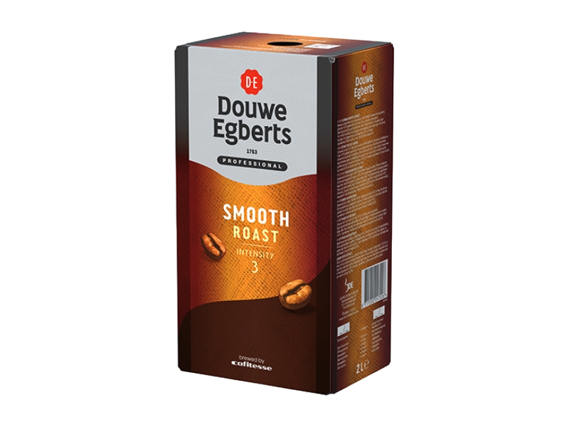 een pak douwe egberts cafitesse smooth roast koffie