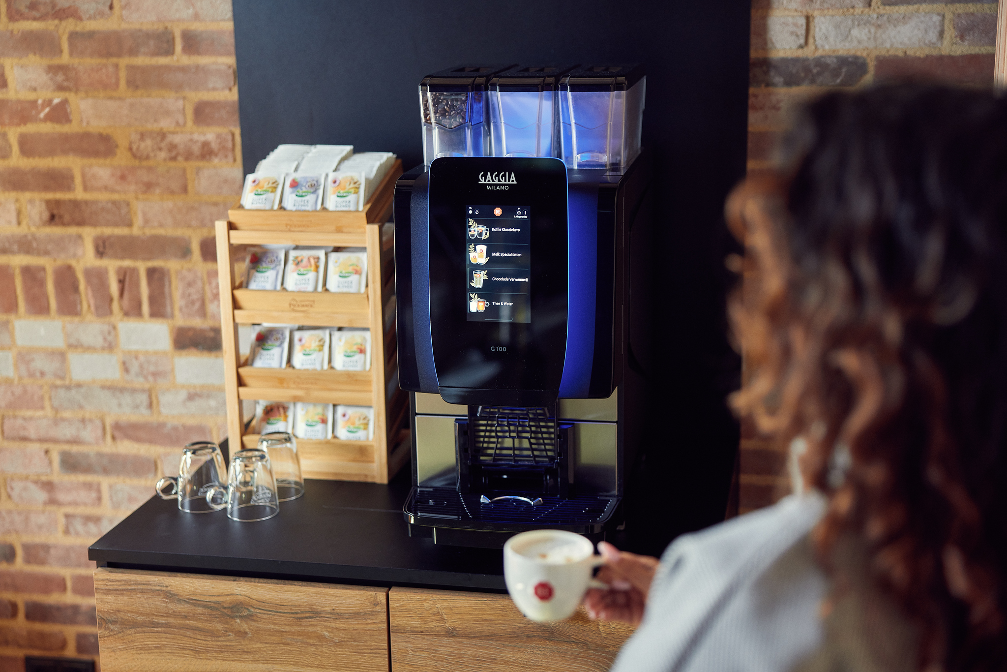 Hoe werkt de Gaggia 100 zakelijke koffiemachine?