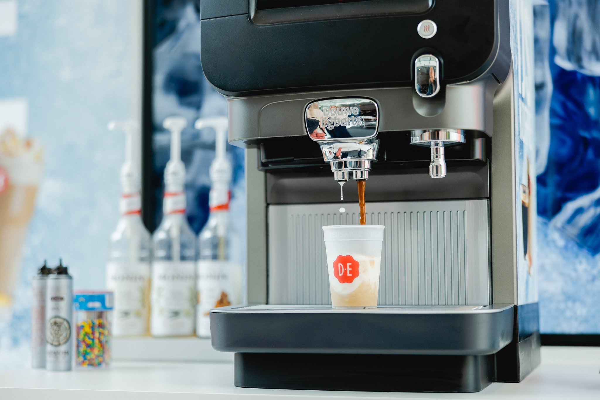 /cms/delivery/media/MCXPFRJLTYTVBT7DABZZYHDMHVYY?channelId=0ap07000000PCfx&oid=00D0Y000000Znzq